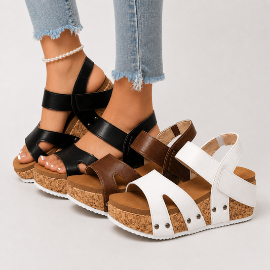 Rita | Sandalias de cuña con tachuelas