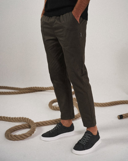 Víctor | Pantalón de chándal de hombre con bajo estrechado