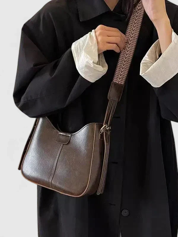 Adriana | Bolso de hombro con correa ajustable