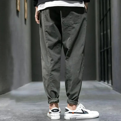 Víctor | Pantalón de chándal de hombre con bajo estrechado